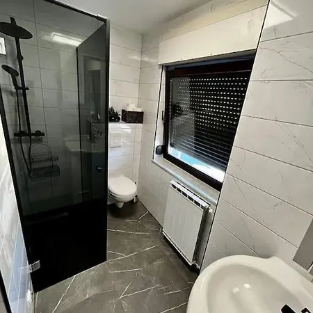 Ferienwohnung Charming Flat Marburg Exterior foto
